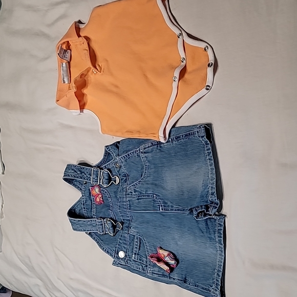 Children- Girls 18 Months Four+ Outfits - Picture 2 of 15